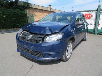 Voiture accidenté Dacia Sandero  2013/5