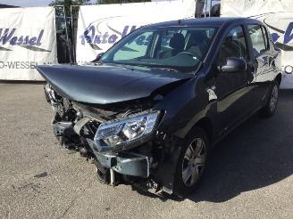 dañado camper Dacia Sandero  2019/2