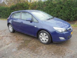dommages machines Opel Astra ASTRA 1.7 CDTI BNS.ED 2012/2