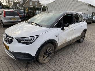 skadebil aanhanger Opel Crossland X 1.2   ( 120 uitvoering ) 2019/11