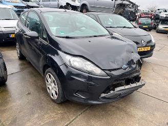 Vaurioauto  commercial vehicles Ford Fiesta 1.2i panther black metallic 2010/5