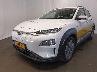uszkodzony Hyundai Kona Kona (OS) SUV 64 kWh (EM16) [150kW]  (04-2018/03-2023)