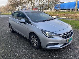 krockskadad bil bedrijf Opel Astra 1.0 Online Edition 2018 NAVI! 88.000 KM NAP! 2018/5