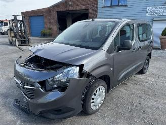 skadebil auto Opel Combo  2021/5
