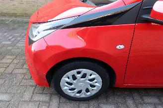 Toyota Aygo 1.0 VVTi X-play picture 22
