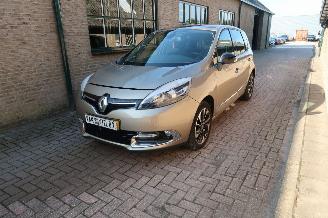 Unfallwagen Renault Scenic 1.2 TCe bose 2014/3