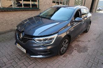 Coche accidentado Renault Mégane Renault Mégane Estate 1.3 TCe Intens 2022/8