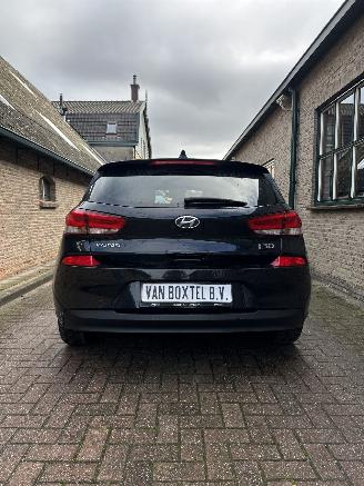 Hyundai I-30  picture 6