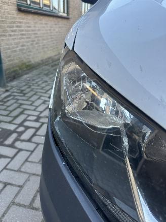 Volkswagen Caddy TDI L1H1 Comfortline picture 23