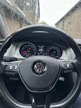 Volkswagen Golf  picture 9