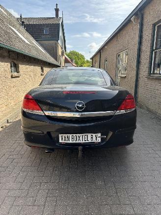 Schadeauto Opel Astra TWIN TOP 2006/9