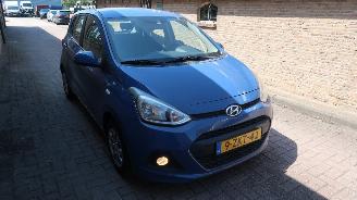 Hyundai  Hyundai i10 1.0i Go! picture 3