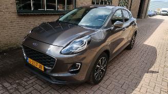 Voiture accidenté Ford Puma Ford Puma 1.0 EcoBoost Connected 2021/5