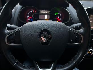Renault Clio GERESERVEERD!!! 0.9 TCe Bose picture 24