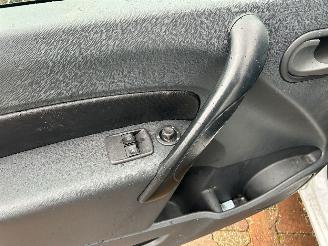 Renault Kangoo Z.E. Maxi picture 17