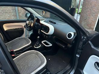 Renault Twingo 1.0 SCe Collection picture 17