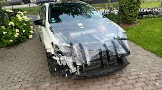 Toyota Auris 1.8 Hybrid Dynamic Ultimate picture 6