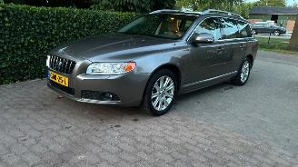 Unfallwagen Volvo V-70 2.0 2008/11