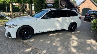 Schadeauto BMW 3-serie Touring 320i Executive AUTOMAAT 2015/3