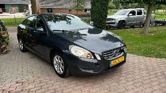 Vaurioauto  passenger cars Volvo S-60 1.6 T3 Business 2012/1