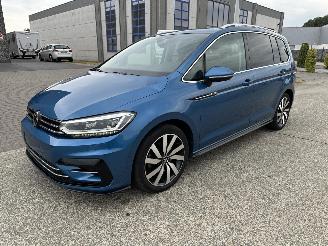 Damaged car Volkswagen Touran R-LINE 2021/1