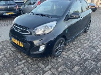 krockskadad bil auto Kia Picanto  2014/6