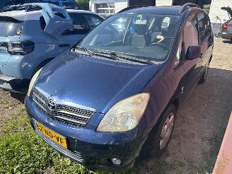  Toyota Corolla-verso  2003/1