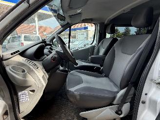 Renault Trafic 2.5 dci L2H1 DC AUTOMAAT! picture 16