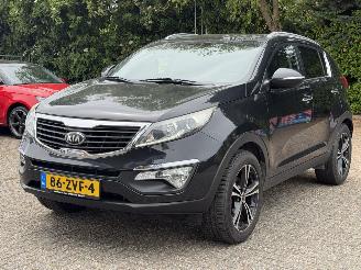 damaged passenger cars Kia Sportage 2.0 plus pack. LEER | PANO | TREKHAAK | 2013/3