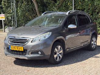 skadebil auto Peugeot 2008 1.2 VTi Acces. TREKHAAK | KLIMA | NAVI | CRUISE CONTROL. 2013/12