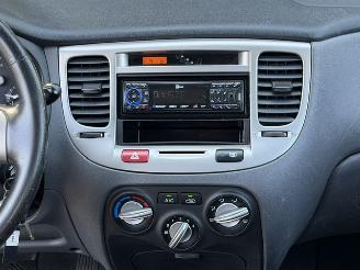 Kia Rio 1.4 X-pect. AIRCO | 5 DEURS | INRUIL VERKREGEN. picture 16