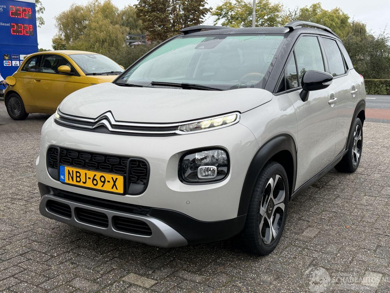 Citroën C3 Aircross 1.2 PureTech Shine. NAVI | CAMERA | VOL OPTIES!