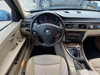 BMW 3-serie 320i High Executive picture 18