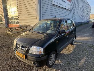 Coche accidentado Hyundai Atos 1.1 Active Young 2008/1