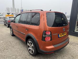Volkswagen Touran 1.4 TSI Cross Uniek! ( Bom voll ) picture 2