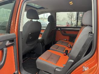 Volkswagen Touran 1.4 TSI Cross Uniek! ( Bom voll ) picture 17