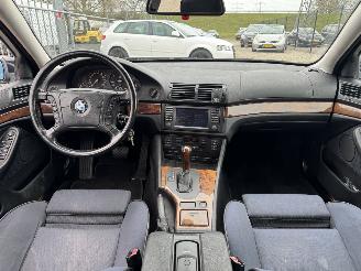 BMW 5-serie 530D Touring picture 18