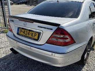 Mercedes C-klasse c-klasse 280 Elegance picture 9