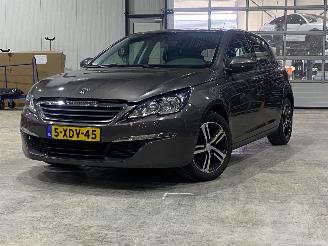  Peugeot 308 1.2 VTi Blue Lease 2014/7