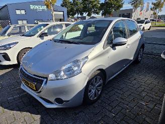 Avarii autoturisme Peugeot 208 1.4 VTI Active 2013/7