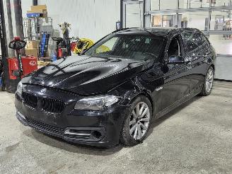 Schadeauto BMW 5-serie 520D Panorama Automaat 2013/7