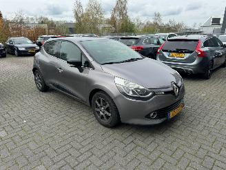 Renault Clio 0.9 tce eco night & day picture 2