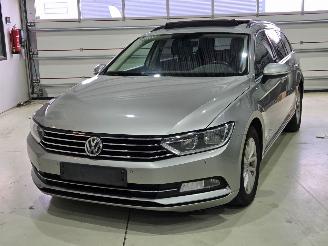 Volkswagen Passat Comfortline PANO/DSG picture 2