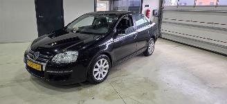 Unfallwagen Volkswagen Jetta 1.6 Trendline 2006/1