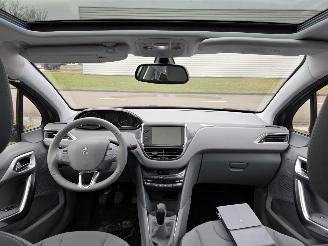 Peugeot 208 1.2 Allure Pano Climatronic MultiMedia Led Pdc CruiseControl 60KW / 82PK picture 11