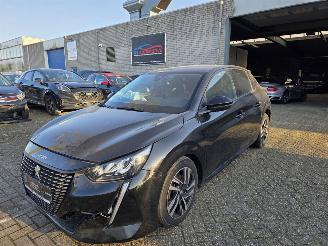 Schadeauto Peugeot 208 1.2 Allure Automaat Led Camera Navi Drive-Mode 1/2Leder 74KW/100PK 2023/3
