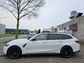 krockskadad bil auto BMW M3 Competition M Carbon Int.+Extr. Head-Up Harman-Kardon Sfeerverl. Memory Surround-View Sport-Uitlaat 390KW / 530PK 2024/10