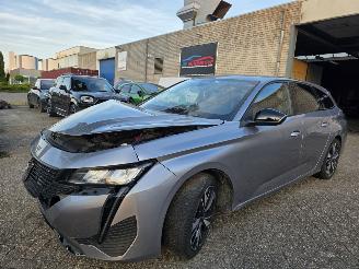 Schadeauto Peugeot 308 Allure Automaat Virtual Keyless Camera Navi Led 96KW/131PK 2023/12