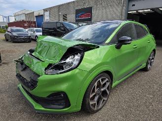 Voiture accidenté Ford Puma ST-PERFORMANCE Pano B&O-sound Led Camera Lane-Assist Stuurverw. Voorruitverw. 147KW / 200PK 2022/8