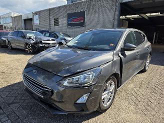 skadebil auto Ford Focus 1.0 EcoBoost Led Acc Camera Led Navi Lane-Assist Stuurverw. Voorruitverw. 74KW/100PK 2020/6